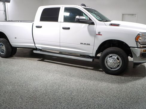 Used 2022 RAM 3500 Tradesman image 6