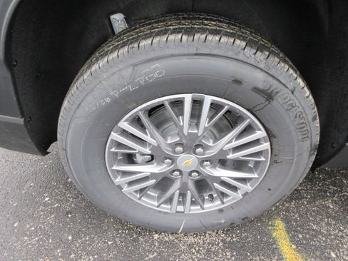 New 2026 Chevrolet Traverse LT w/ Driver Confidence Package image 9