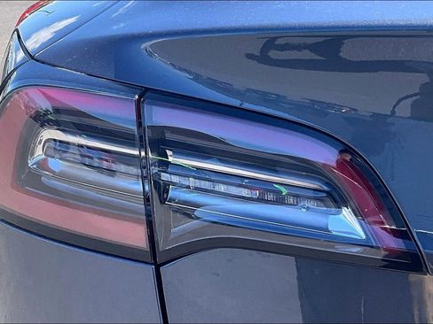 Used 2020 Tesla Model 3 Long Range AWD/4WD image 29