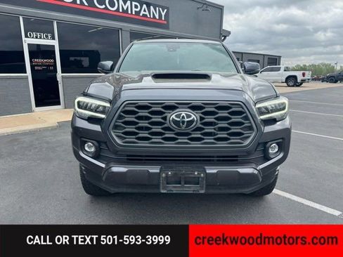 Used 2021 Toyota Tacoma TRD Sport w/ Technology Package image 2