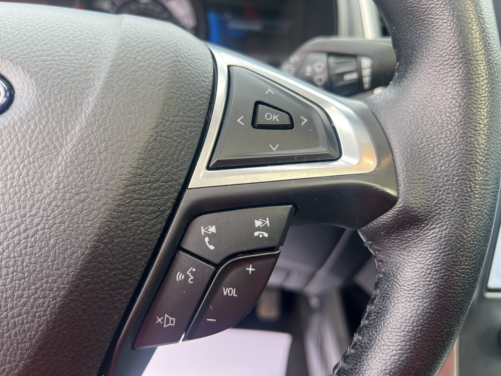 Used 2023 Ford Edge SEL w/ Convenience Package AWD/4WD image 17