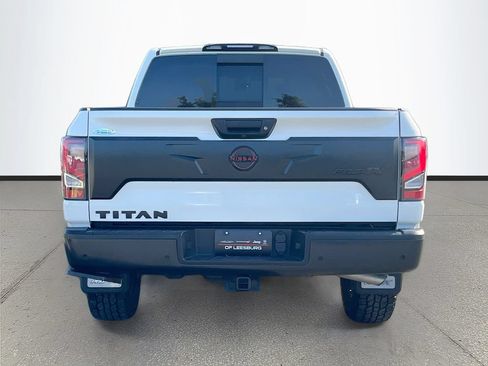 Used 2023 Nissan Titan PRO-4X w/ Pro-4x Convenience Package AWD/4WD image 6
