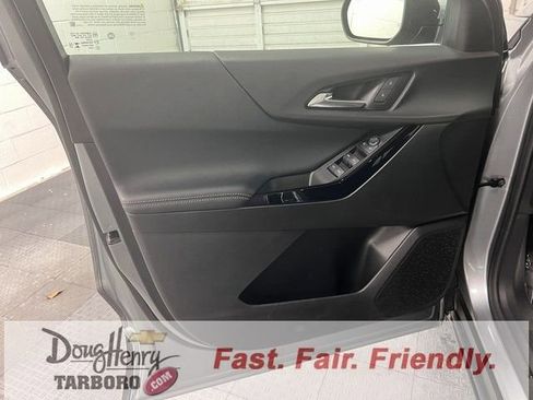 Used 2025 Chevrolet Equinox LT image 27