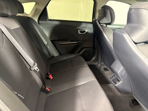 New 2026 Kia K4 FWD image 17