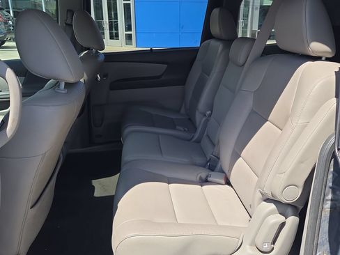 Used 2014 Honda Odyssey EX-L image 11