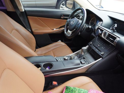 Used 2016 Lexus IS 200t w/ Navigation System Package RWD image 9