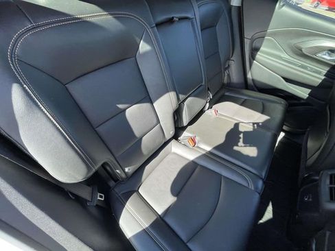 Used 2021 GMC Terrain SLT w/ Infotainment Package II image 29