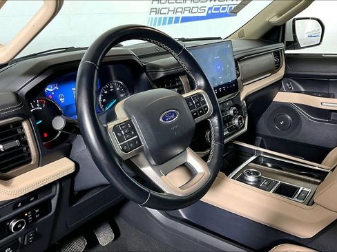 Used 2024 Ford Expedition Max Limited image 10