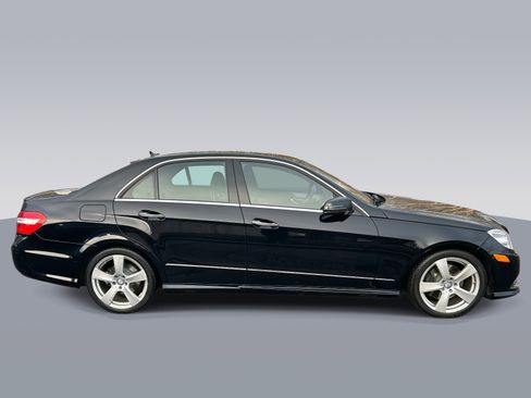 Used 2010 Mercedes-Benz E 350 4MATIC Sedan image 2