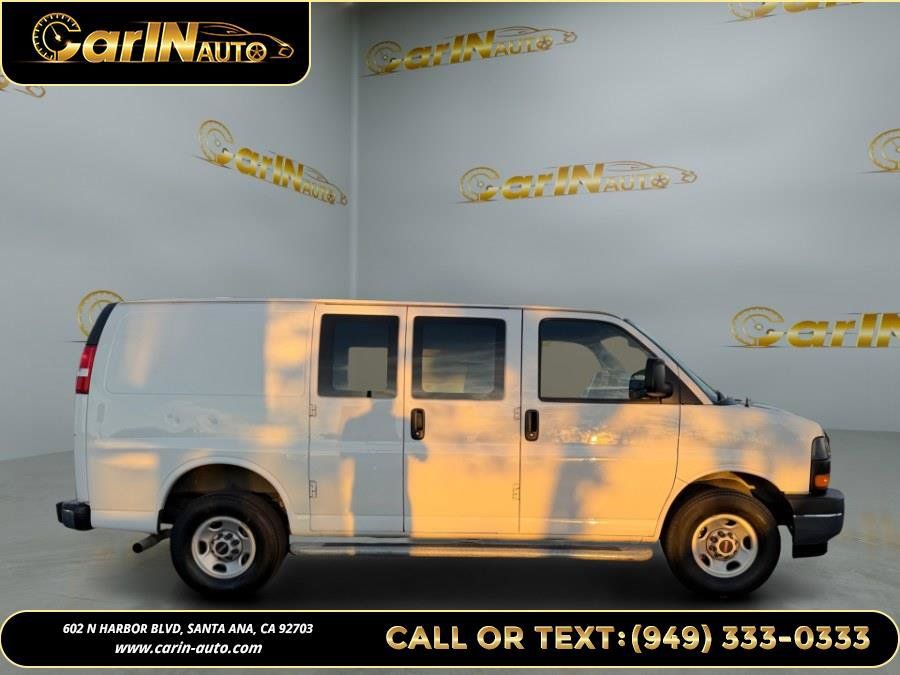 Used 2024 GMC Savana 2500 w/ Driver Convenience Package RWD image 4