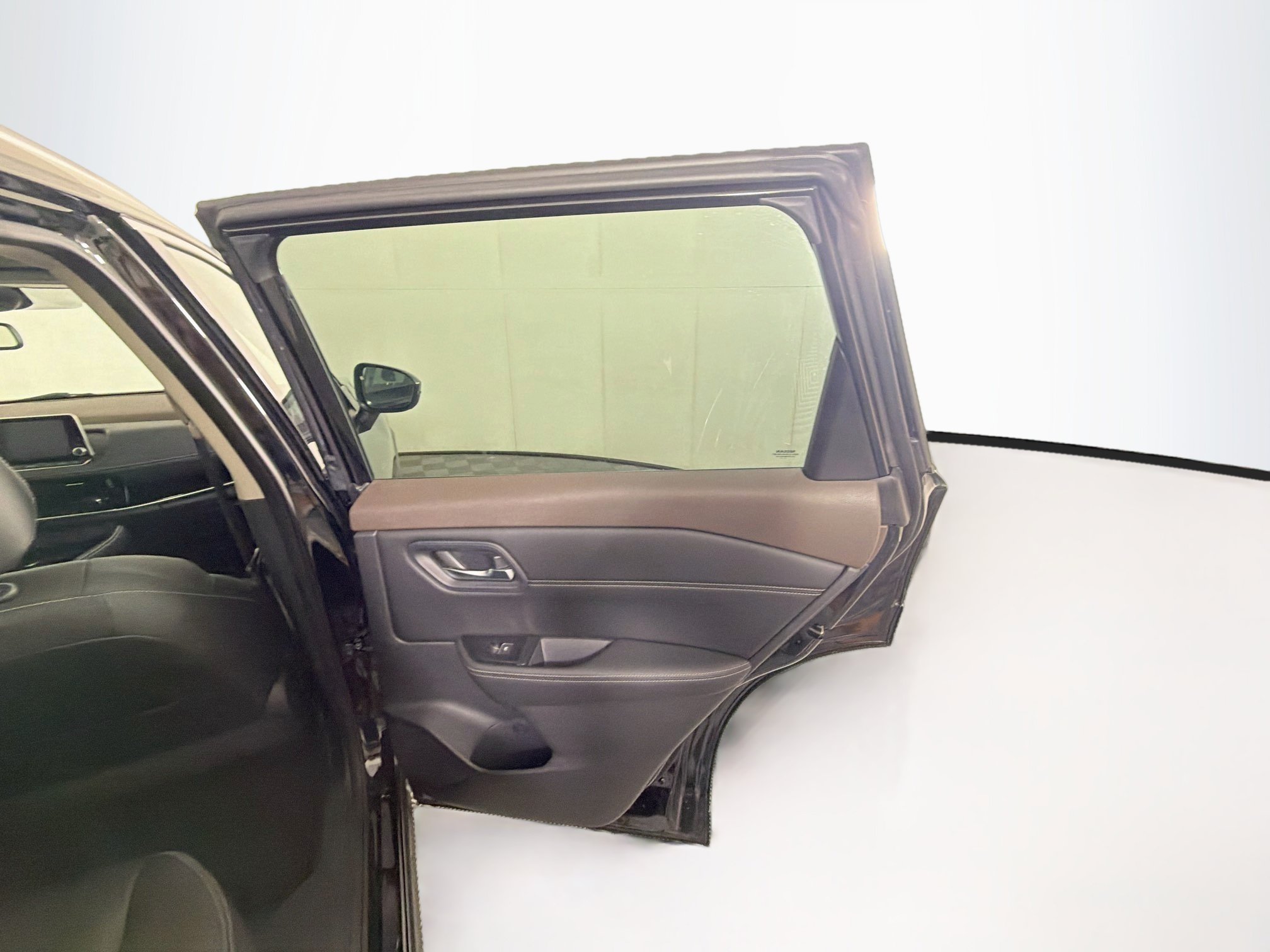 Used 2023 Nissan Rogue SL FWD image 30