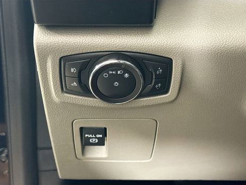 Used 2018 Ford F150 XL w/ Equipment Group 101A Mid image 10