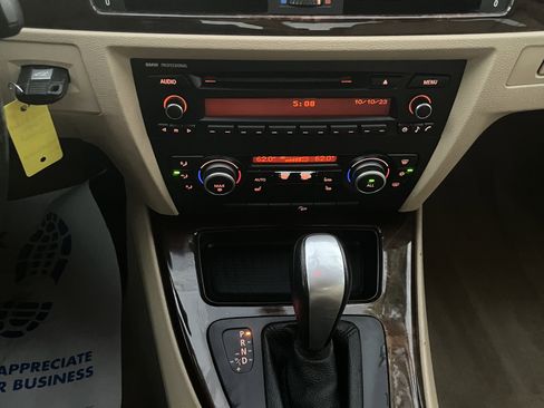 Used 2010 BMW 328i xDrive Sedan image 11