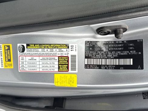 Used 2015 Toyota Sienna LE image 27