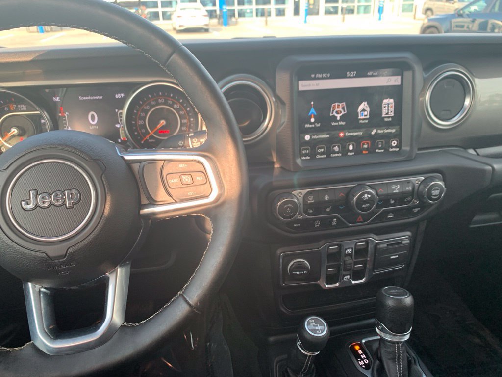 Used 2020 Jeep Gladiator Overland AWD/4WD image 11