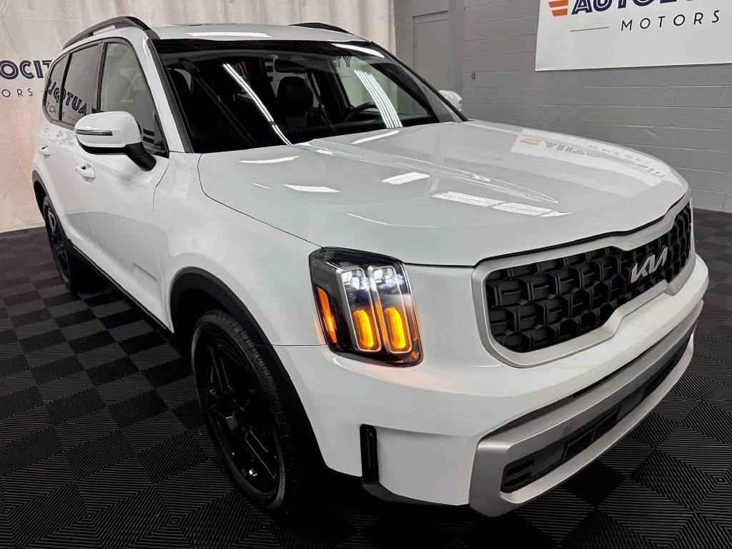 Used 2025 Kia Telluride EX X-Line AWD/4WD image 2