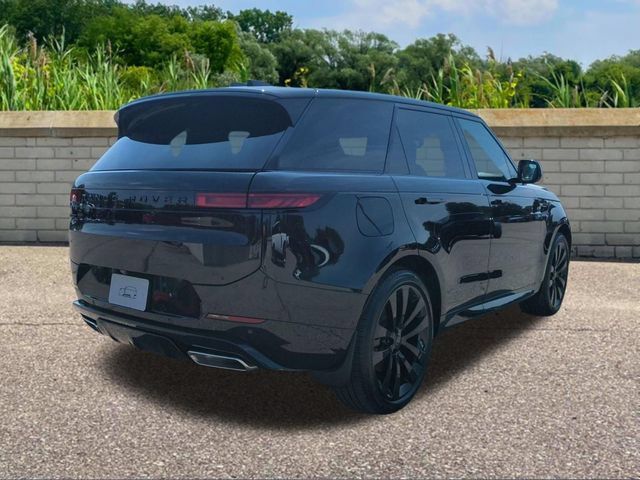 New 2027 Land Rover Range Rover Sport Dynamic SE AWD/4WD image 4