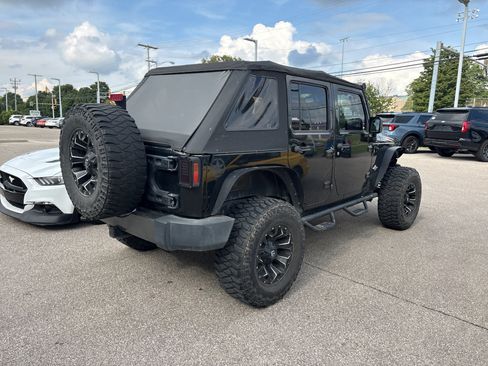 Used 2015 Jeep Wrangler Unlimited Sport AWD/4WD image 3