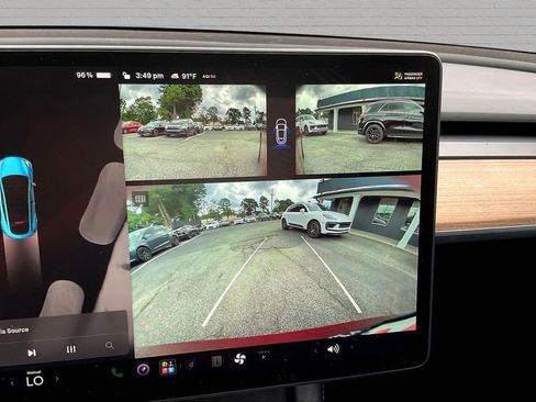 Used 2024 Tesla Model Y Long Range AWD/4WD image 14