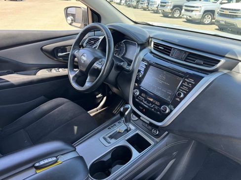 Used 2020 Nissan Murano SV FWD image 14