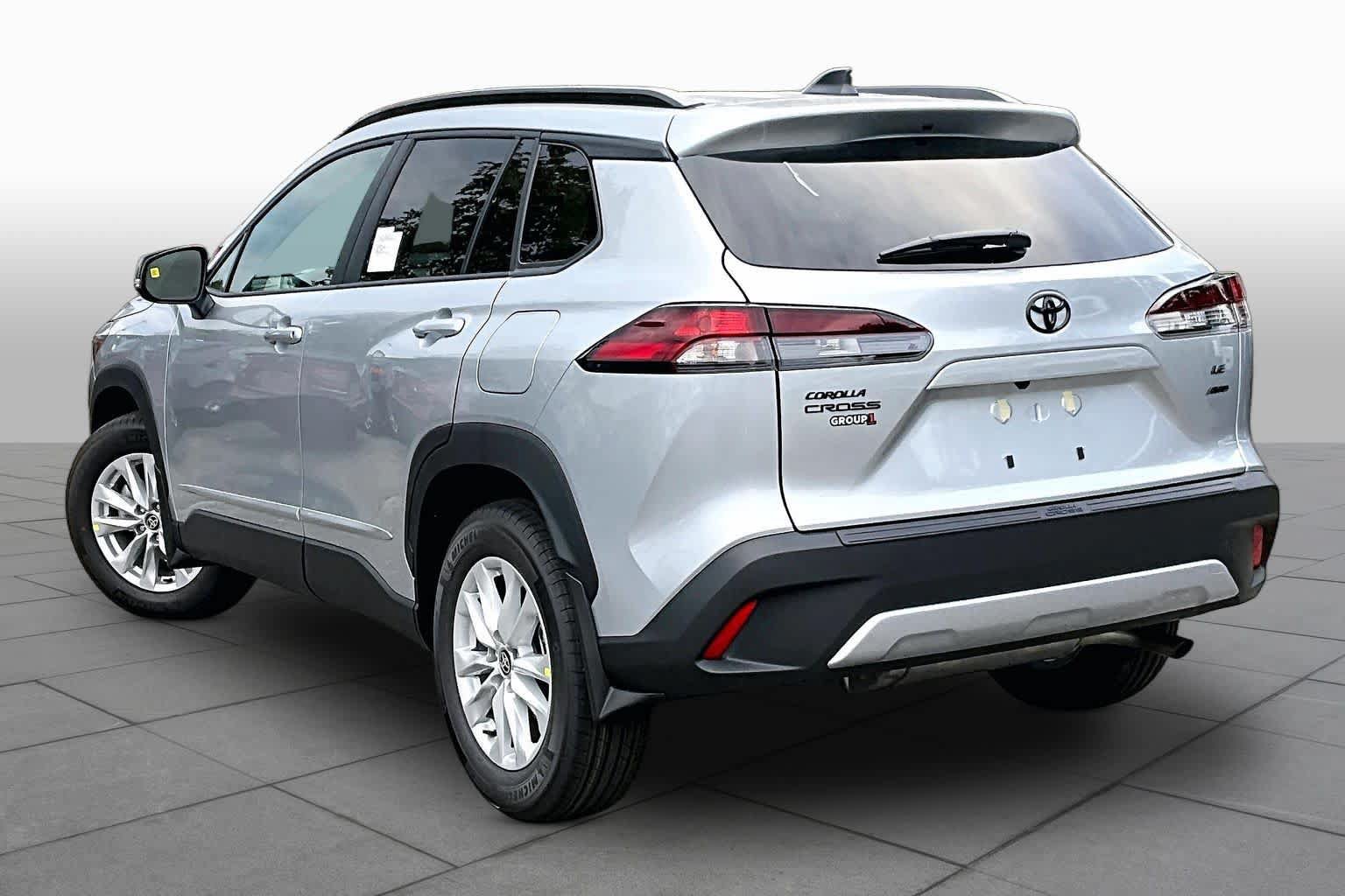 New 2026 Toyota Corolla Cross LE w/ Moonroof Package AWD/4WD image 11