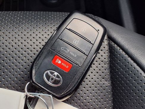 Used 2023 Toyota Crown Platinum image 16