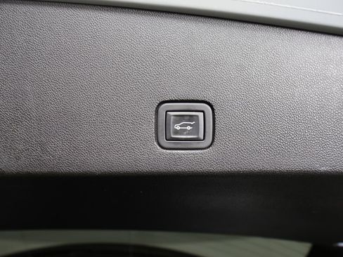 Used 2021 Cadillac XT6 Sport AWD/4WD image 22
