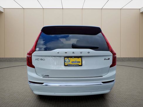 Used 2023 Volvo XC90 B6 Ultimate w/ Lounge Package image 24