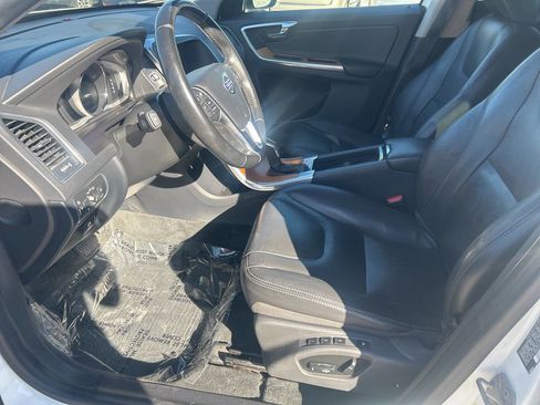 Used 2017 Volvo XC60 T5 Inscription w/ Advanced Package image 14