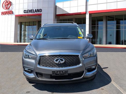 Used 2020 INFINITI QX60 Luxe w/ Essential Package image 3