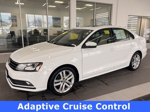 Used 2016 Volkswagen Jetta SEL Premium w/ Lighting Package image 4