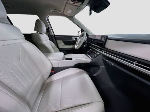 Used 2024 Hyundai Santa Fe SEL FWD image 29