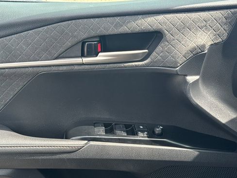 Used 2025 Toyota Camry XLE image 30