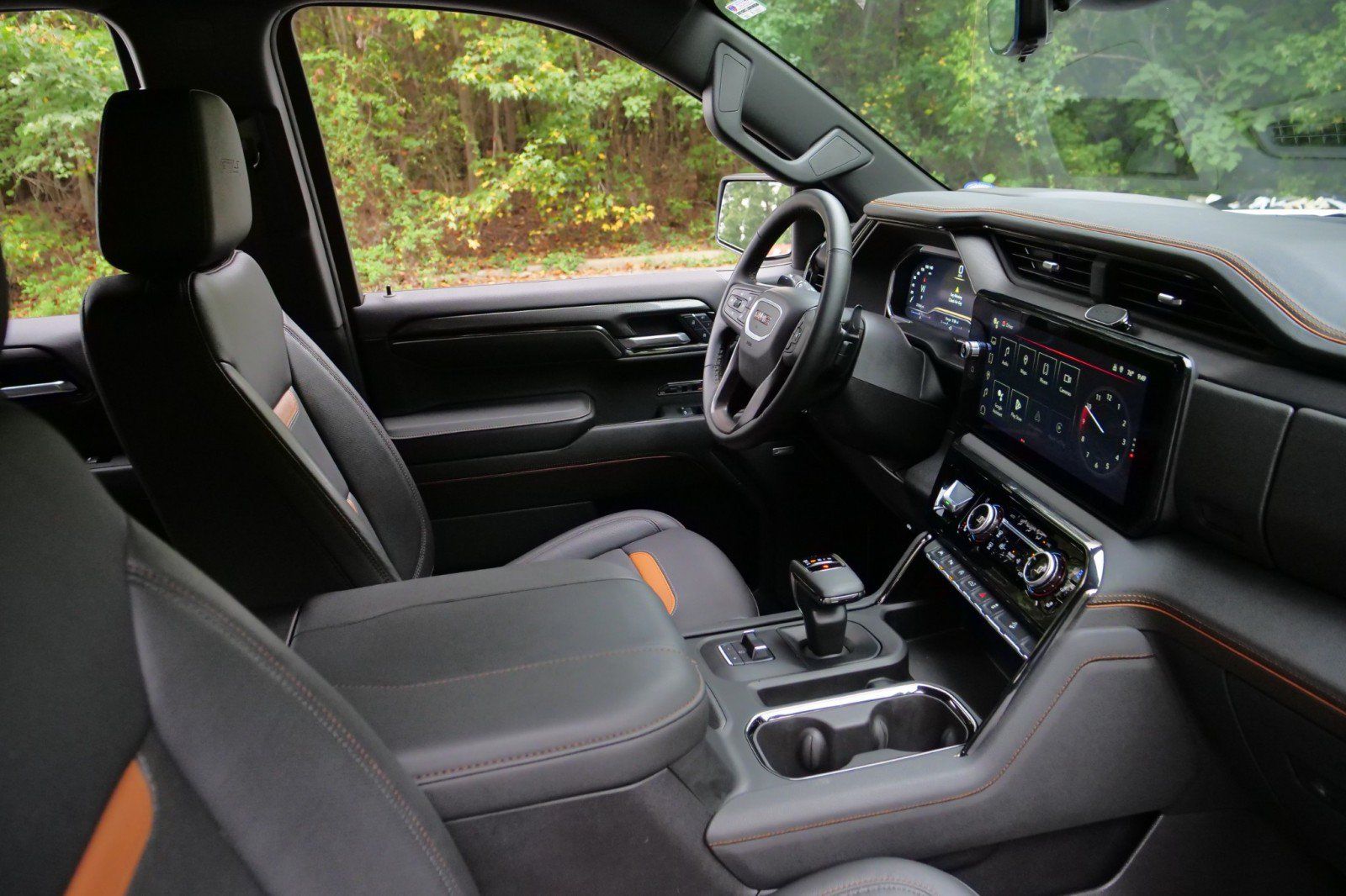 Used 2024 GMC Sierra 1500 AT4 w/ Technology Package AWD/4WD image 50