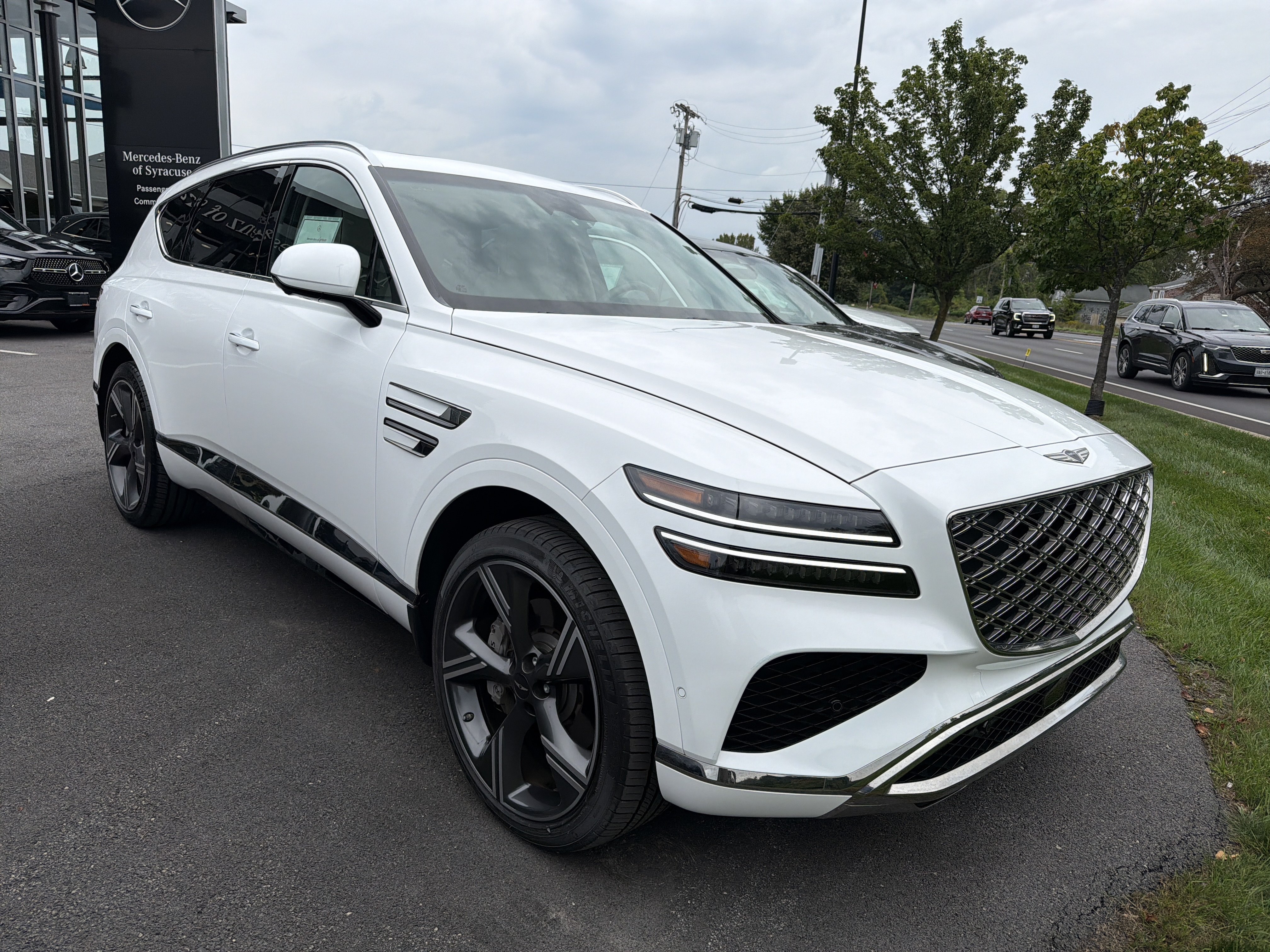 Used 2026 Genesis GV80 2.5T Prestige AWD/4WD image 2