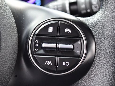 Used 2025 Kia Soul LX w/ LX Technology Package image 23