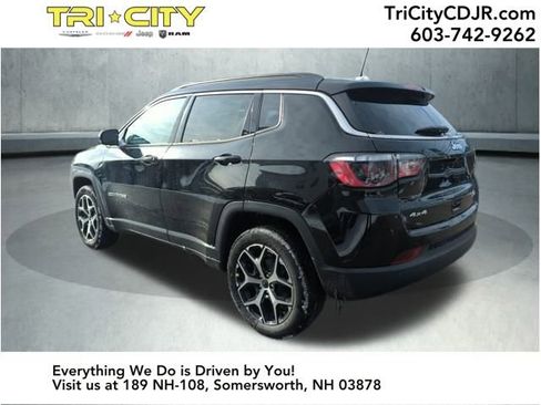 New 2026 Jeep Compass Limited w/ Sun, Sound & Navigation Group image 3