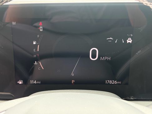 Used 2024 Buick Encore GX Avenir w/ Avenir Technology Package FWD image 21