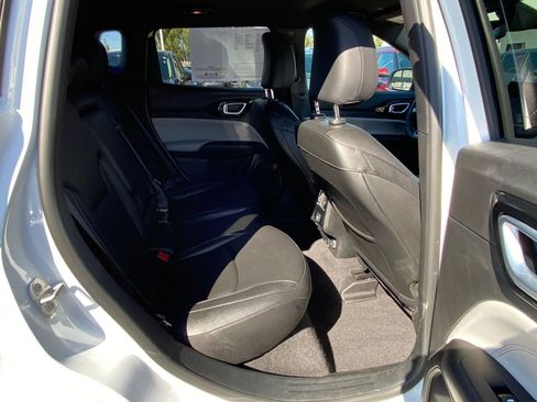 Used 2025 Jeep Compass Limited AWD/4WD image 40