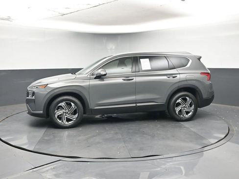 Used 2023 Hyundai Santa Fe SEL image 2