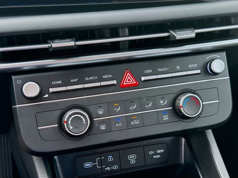 New 2025 Hyundai Tucson SE image 12