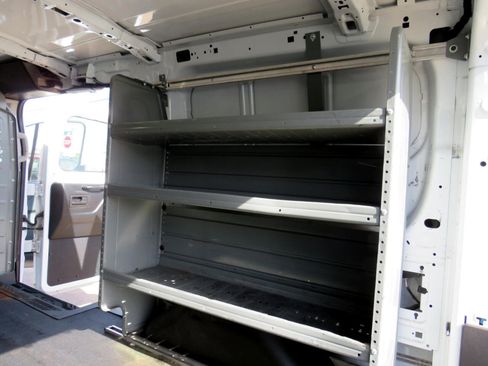 Used 2017 Ford Transit 250 130 Low Roof image 27