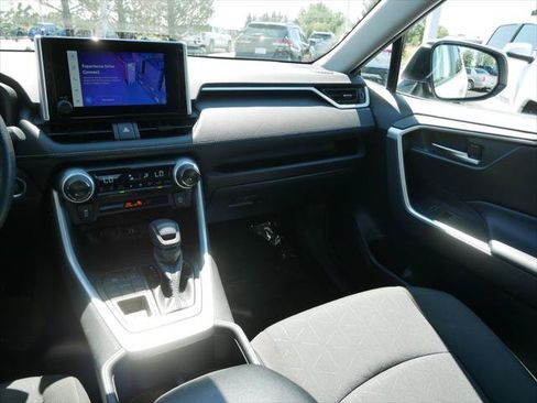 Certified 2025 Toyota RAV4 XLE AWD/4WD image 14