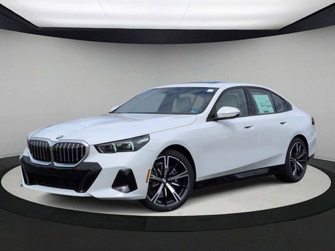 New 2026 BMW 530i xDrive w/ M Sport Package AWD/4WD image 1