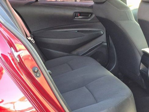 Used 2022 Toyota Corolla LE w/ Carpet Mat Package (TMS) image 17