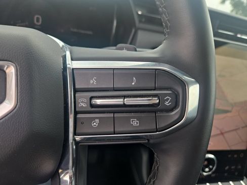 Used 2026 GMC Terrain Elevation w/ Elevation Premium Package AWD/4WD image 18