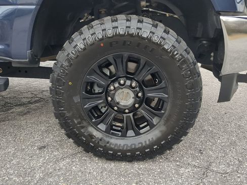 Used 2019 Ford F250 XL w/ STX Appearance Package image 9