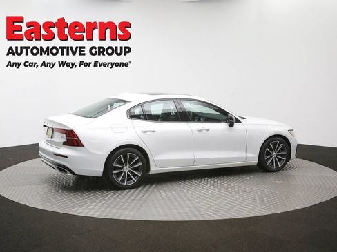 Used 2022 Volvo S60 B5 Inscription FWD image 43