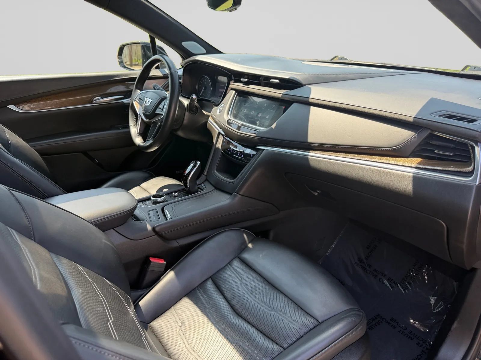 Used 2020 Cadillac XT5 Premium Luxury w/ Platinum Package AWD/4WD image 33