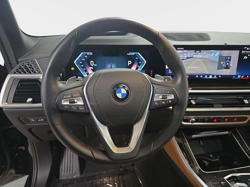 Used 2024 BMW X5 sDrive40i w/ Premium Package image 16